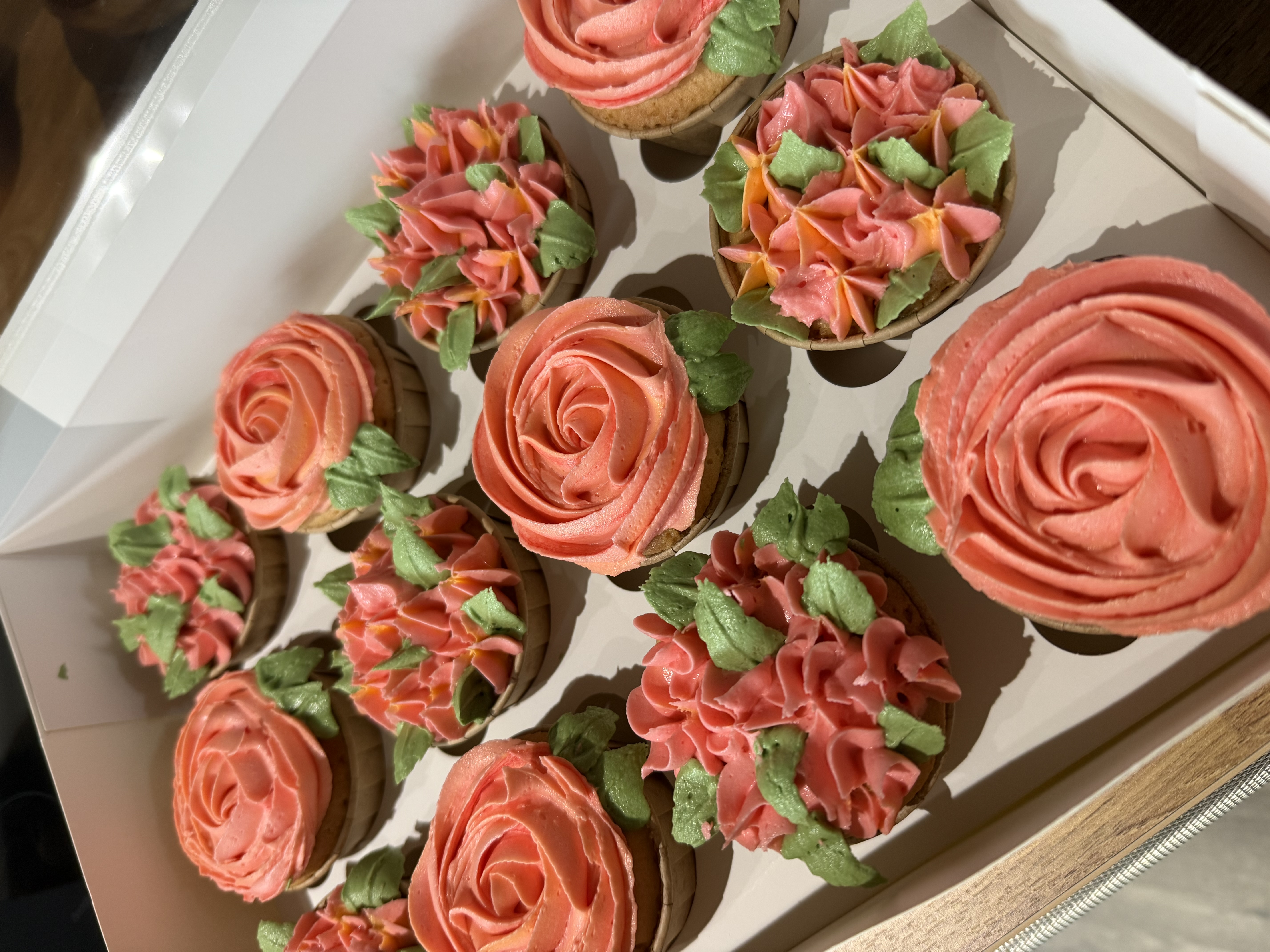 Bee-Spoke Cakes & Cupcakes
