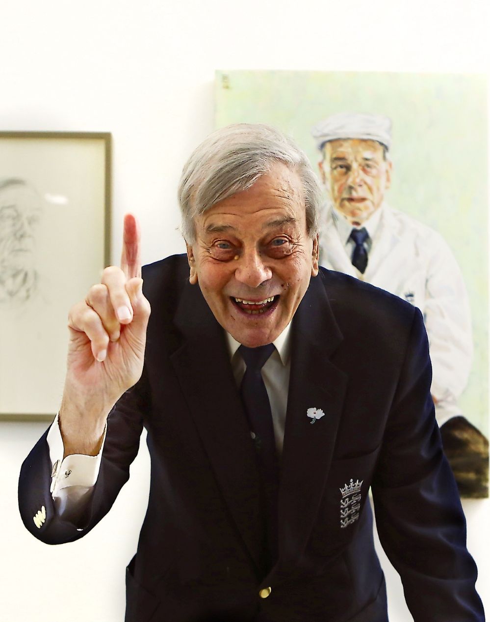 Book of condolence opened at Town Hall